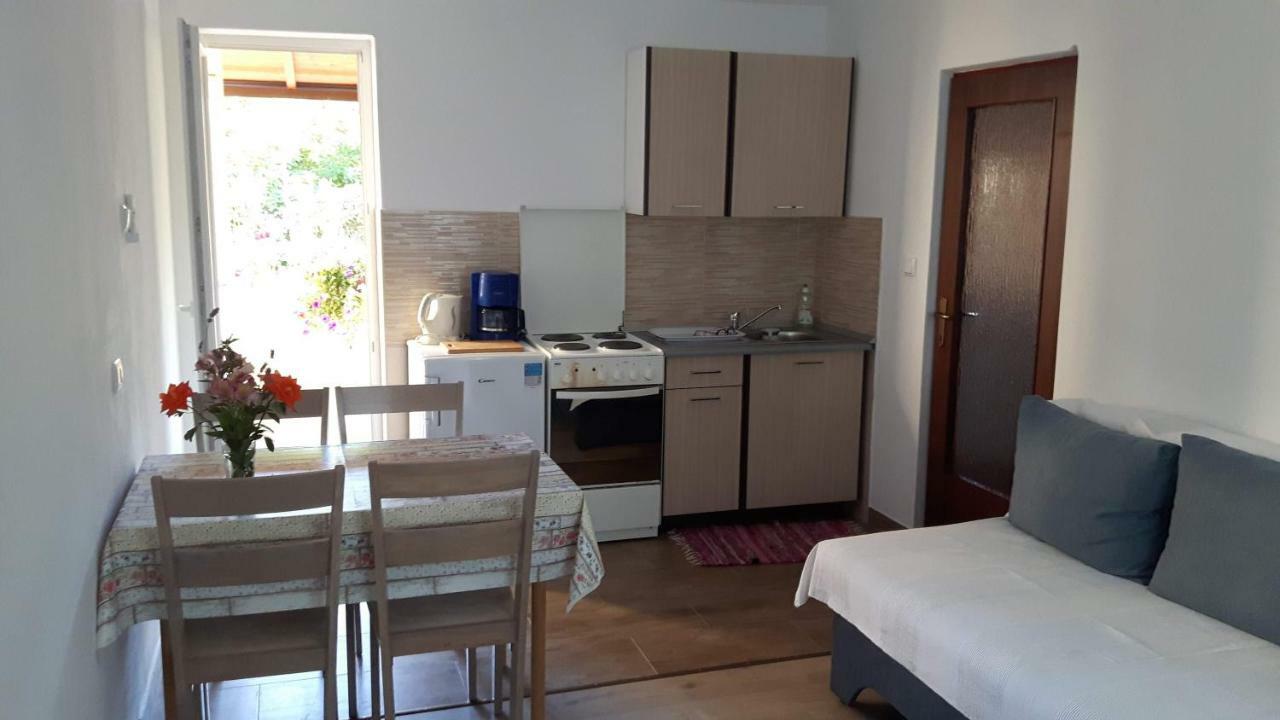 Apartments Maria Pula Exterior foto